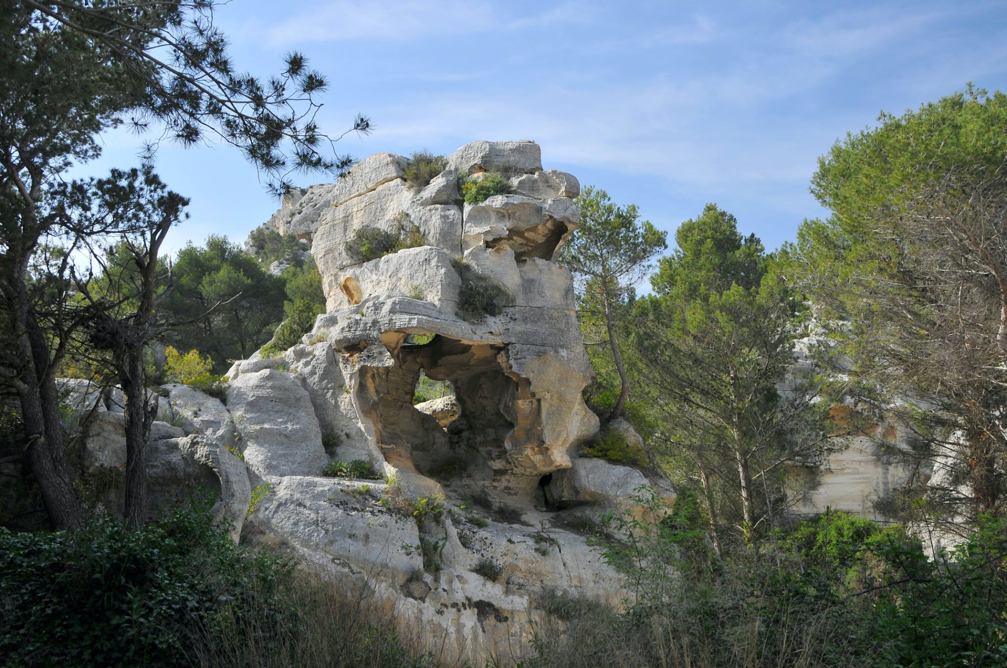 Around Beaux-de-Provence