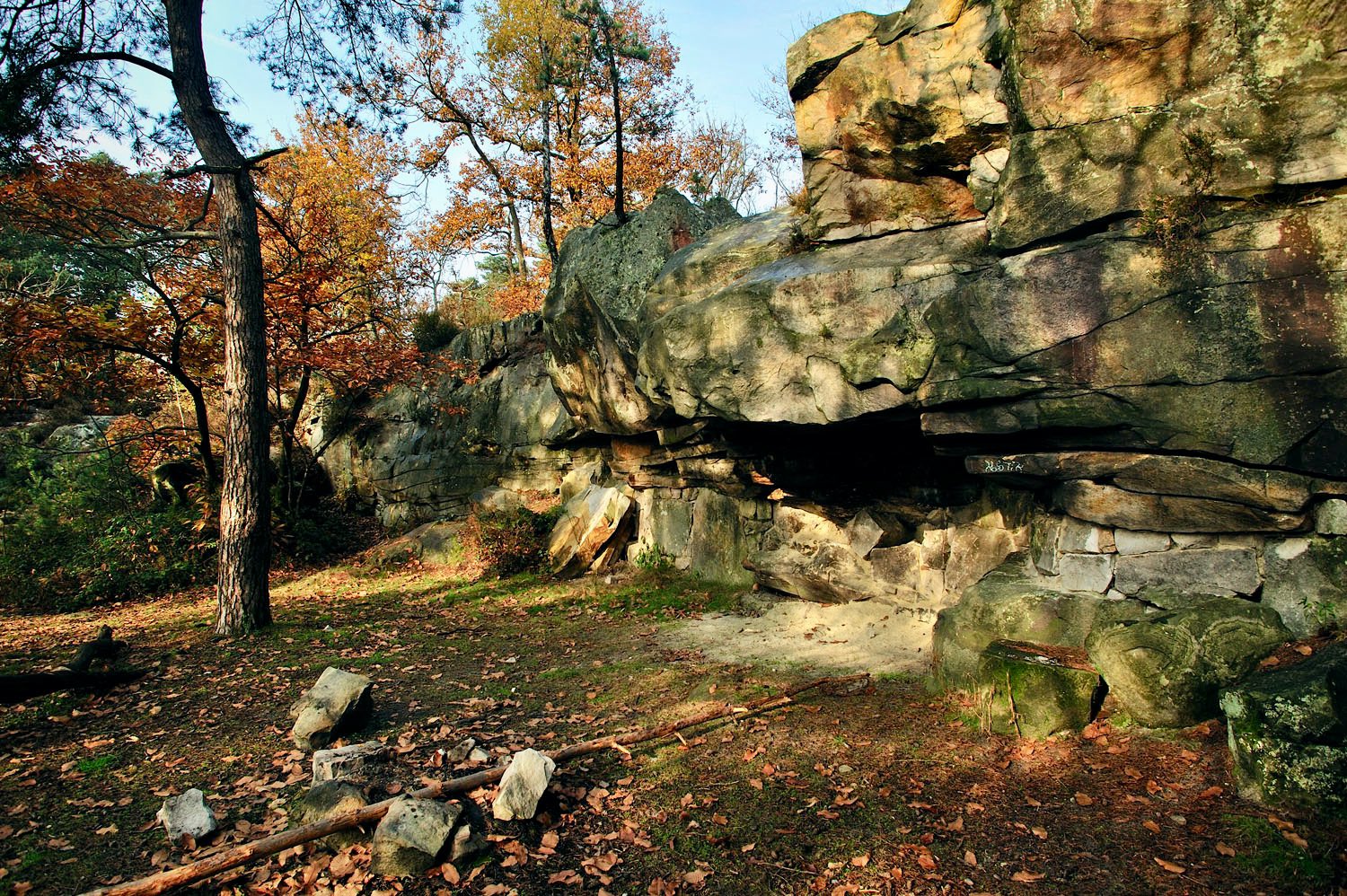 Croix du Calvaire and Tour Denecourt