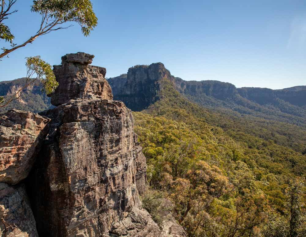 The Ruined Castle and Mount Solitary via The Golden Stairs
