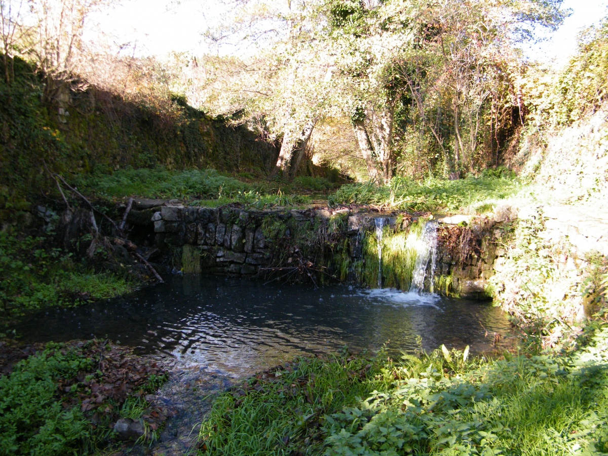 Lavoir des Sagnes in a Loop