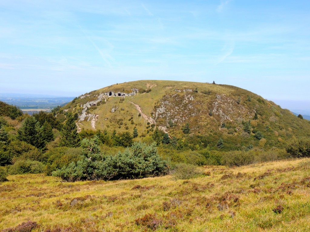 Puy de Clierzou from Vulcania