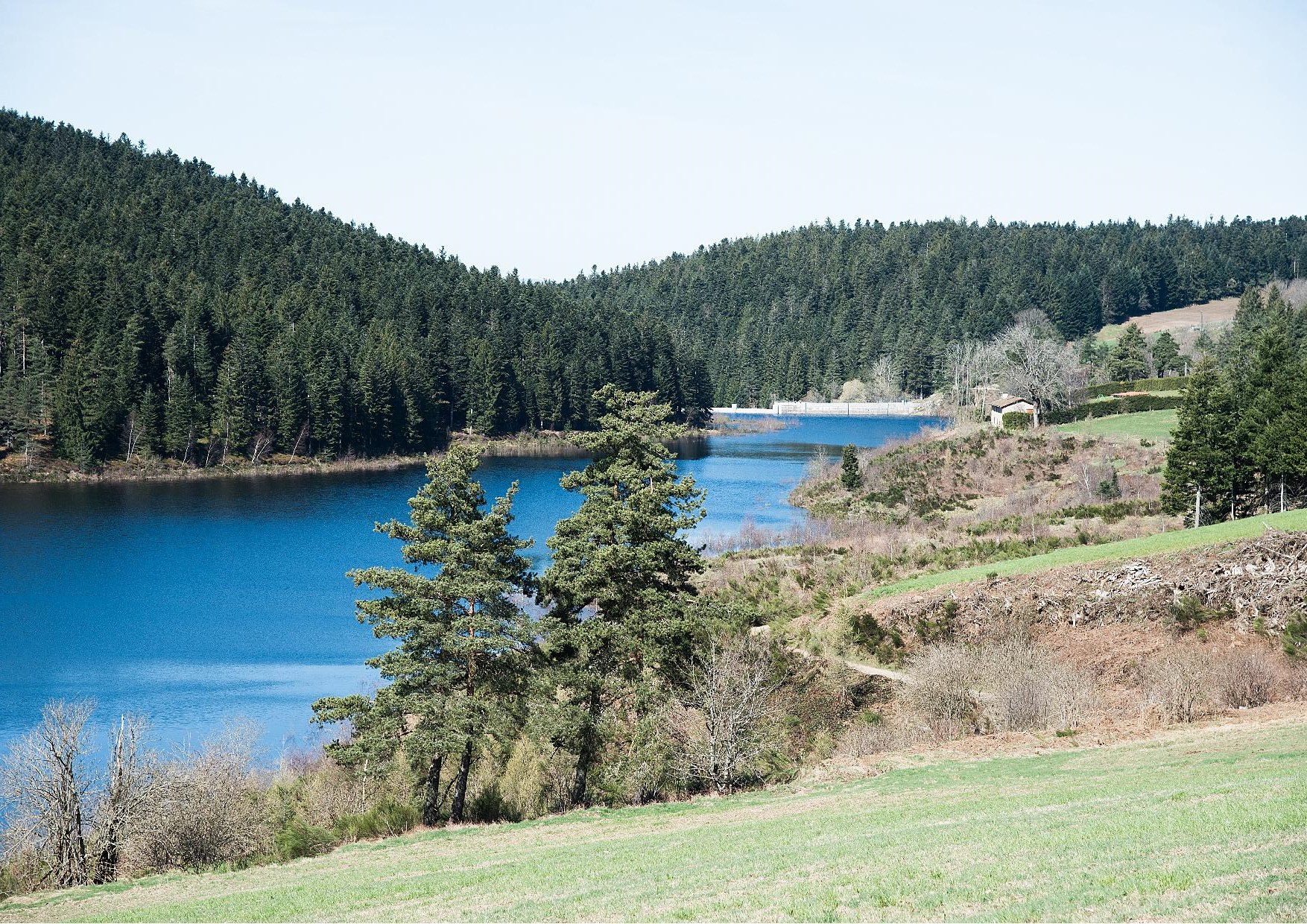 Retenue du barrage des Plats