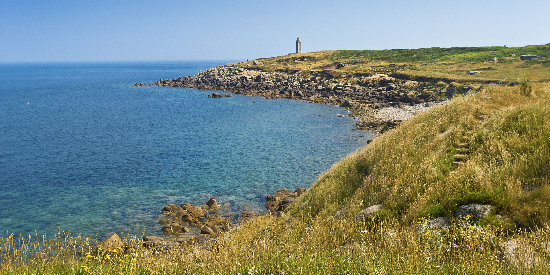 Vallée des Moulins and Cap Lévi
