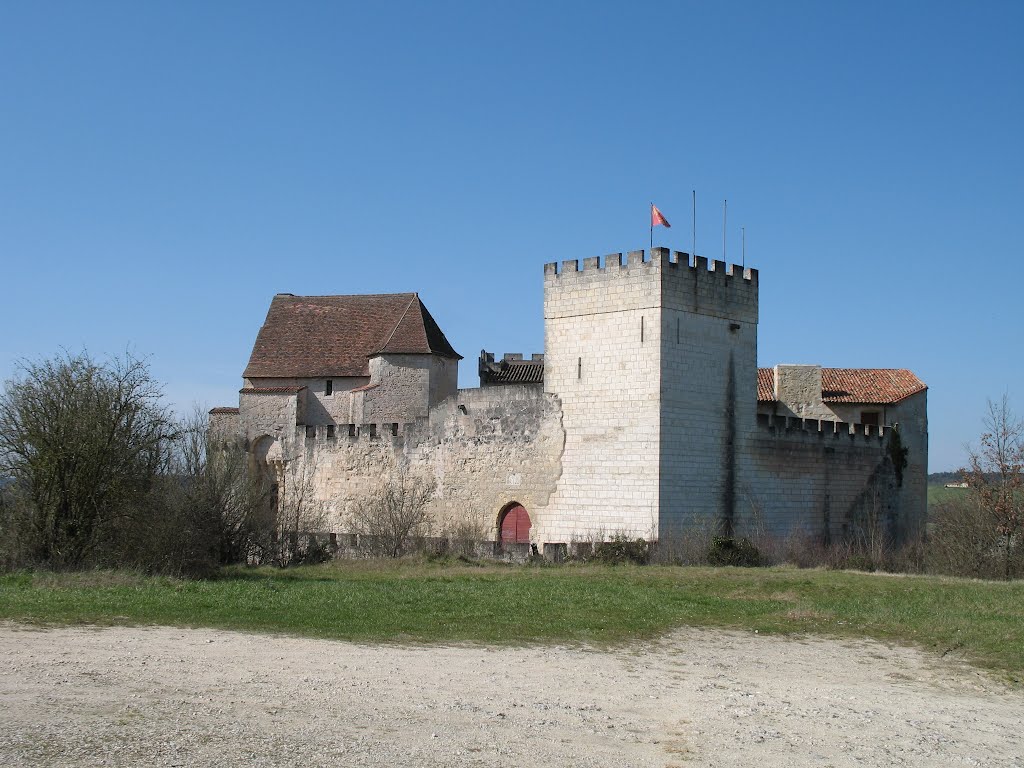 Around the Grignols Castle