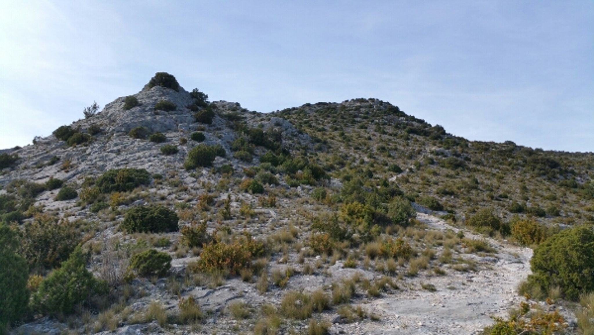 Around Gouffre de Cabrespine