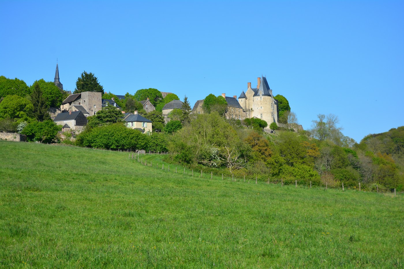 Around Sainte-Suzanne