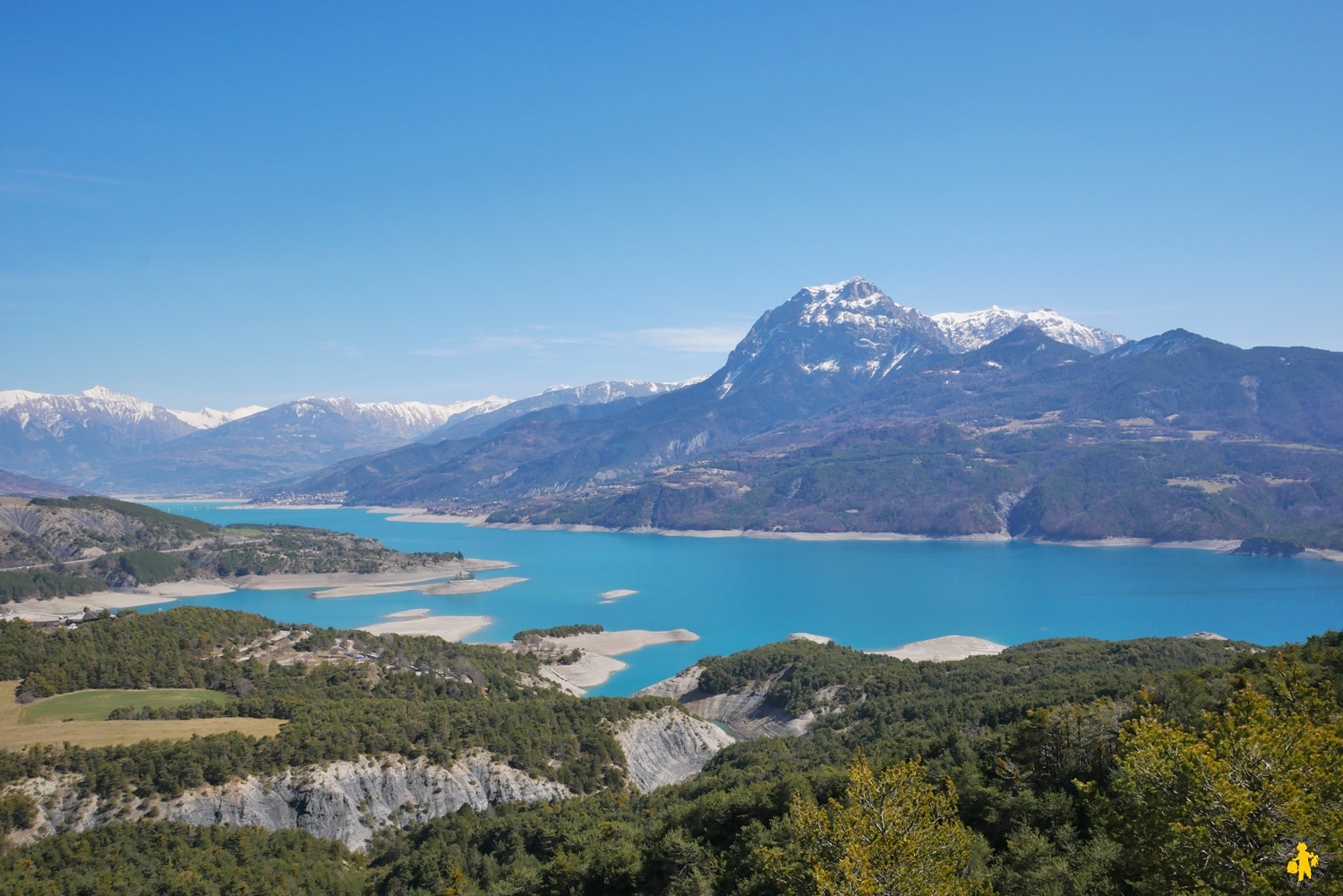 Berges du lac de Serre-Ponçon