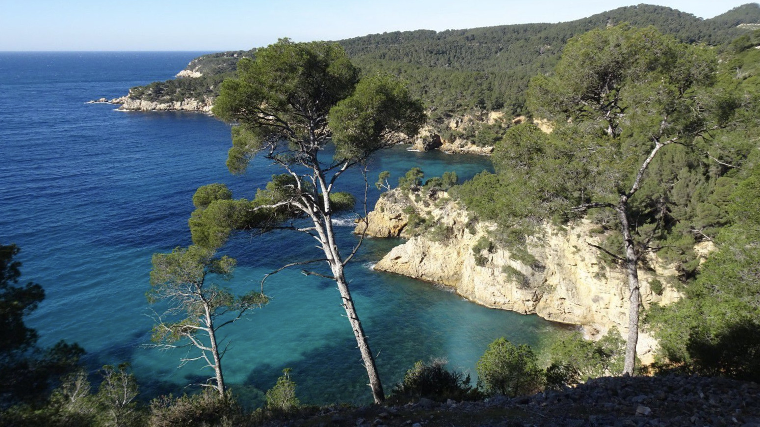 Port d'Alon et pointe des Engraviers