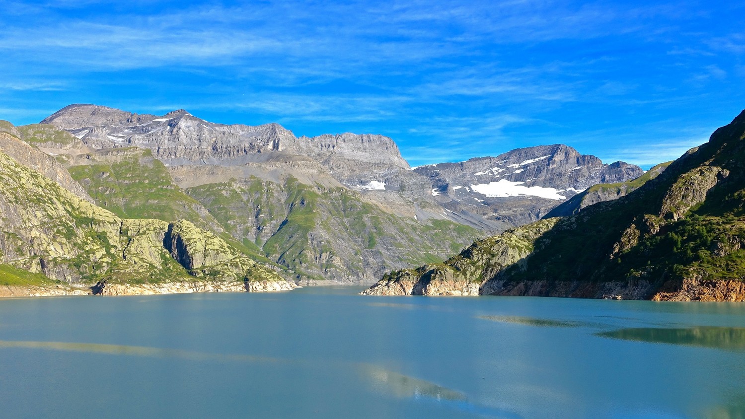 Lacs d'Emosson and Dinosaur tracks